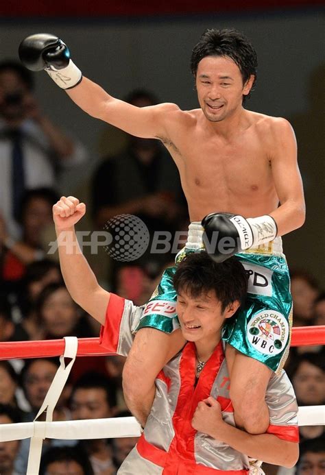 山中、「神の左」で5度目の王座防衛 Wbc世界バンタム級 写真5枚 国際ニュース：afpbb News