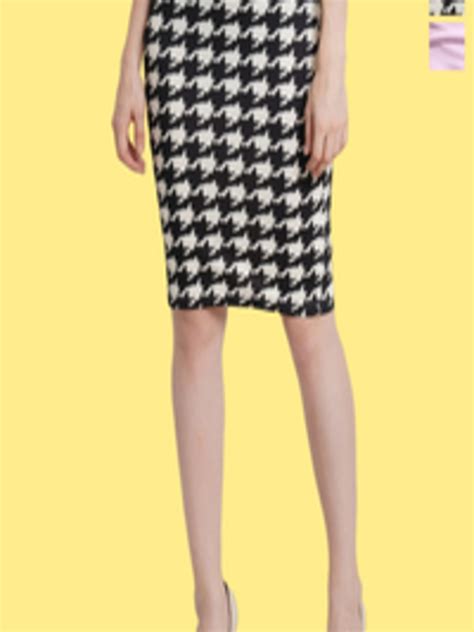 Buy Popwings Pack Of 2 Geometric Printed Pencil Knee Length Skirts