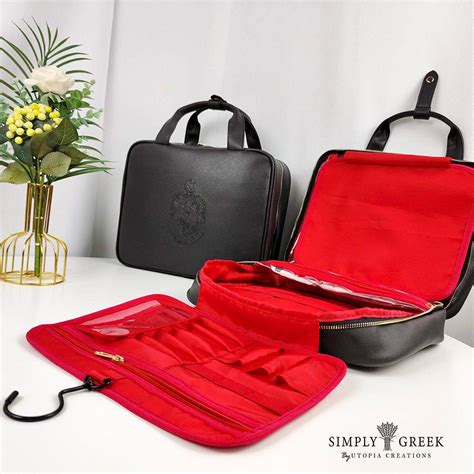 ΔΣΘ Oversized Hanging Toiletry Bag Simply Greek