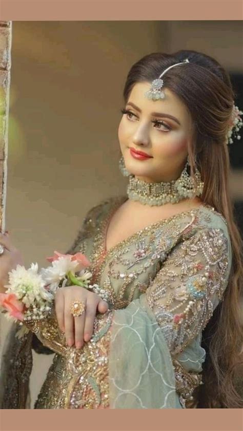 Pin By Naina Ansari On Pins By You Pakistani Bridal Makeup