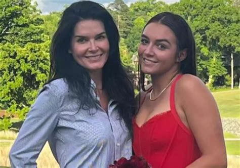 Avery Grace Sehorn Age: Who Is Angie Harmons Daughter? Height