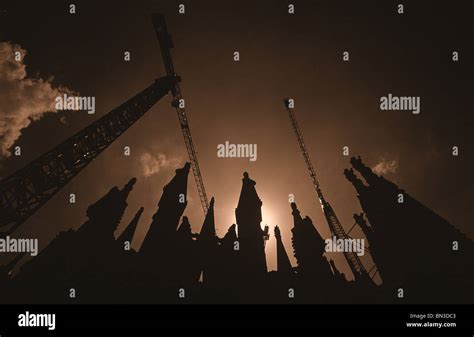 LA SAGRADA FAMILIA UNDER CONSTRUCTION Stock Photo - Alamy