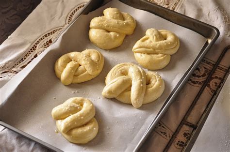 Savory Life Soft Pretzels Buns