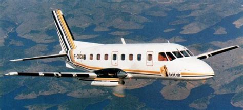 Avião Bandeirante da Embraer completa 50 anos em operação Poder