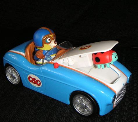 Disney Special Agent Oso Go Race Car With Sounds Lights Figure