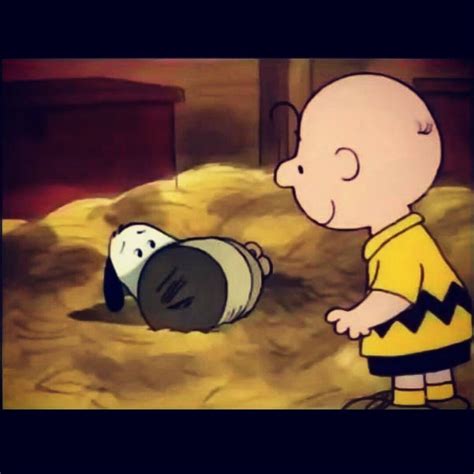 Assista Como O Charlie Brown Conheceu O Snoopy Patas