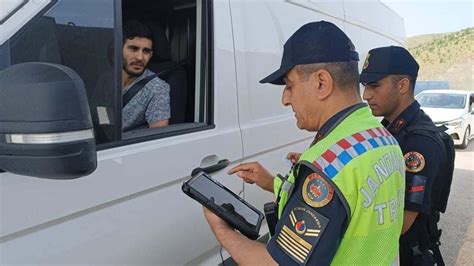 Elazığ da polis ve jandarma ekiplerinden bayram denetimi Son Dakika