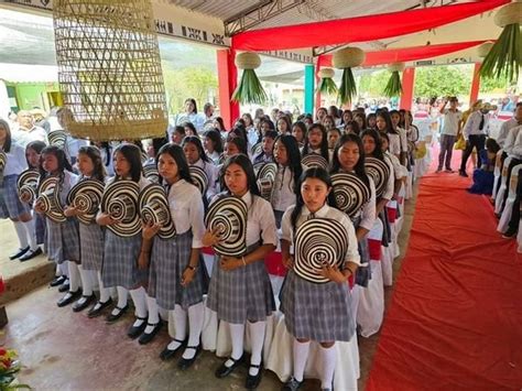 Graduados En Tuch N C Rdoba Cambiaron Los Birretes Por El Sombrero