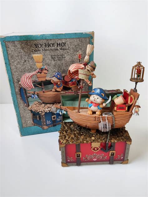 Enesco Vintage Music Box Wind Up Pirate Adventures Yo Ho Ho Row Row