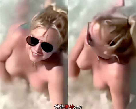 Britney Spears Rinses Her Nude Tits In The Ocean