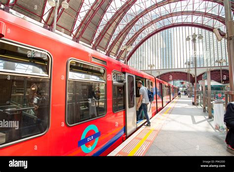 Dlr Train At Canary Wharf Station London Uk Stock Photo Alamy