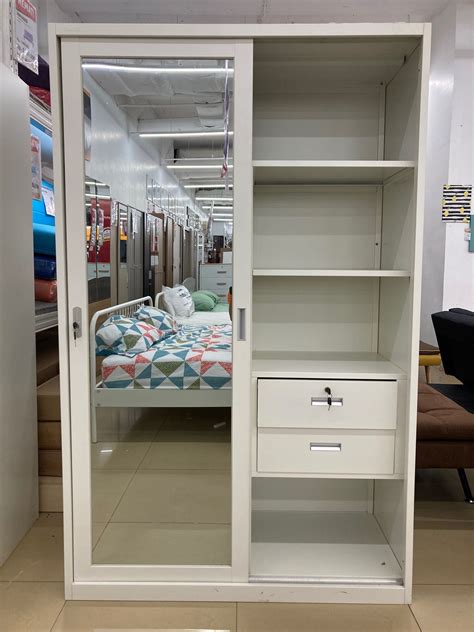 Hexa Sliding Wardrobe Lemari Pakaian Besi Pintu Sliding Informa