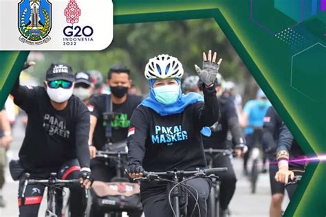 Khofifah Ajak Masyarakat Meriahkan Gowes Sejauh 7 Kilometer Dalam