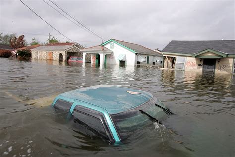 Hurricane Katrina 10th Anniversary Powerful Photos Of Devastation In