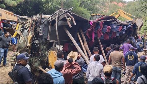 Volcadura De Autob S Deja Muertos Y Heridos En Oaxaca Nacional