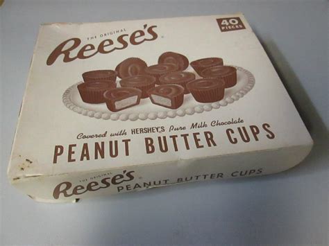 Original Vintage Collectible Reeses Peanut Butter Cups 40pcs Hershey