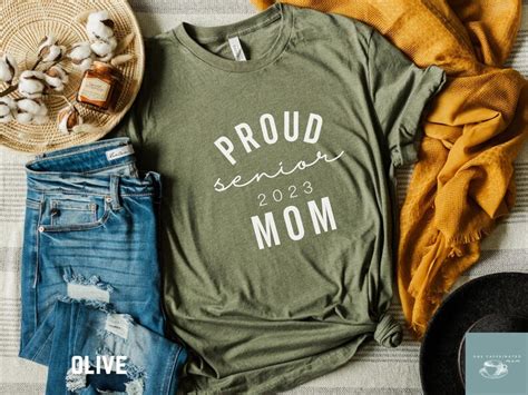 Proud Senior Mom 2023 Senior 2023 Mom Shirt Mom Class Of Etsy Uk