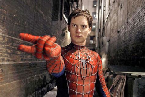 The Reason Tobey Maguires Spider Man Shoots Organic Webs