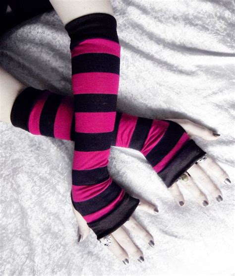 Flames Embrace Arm Warmers Magenta Pink And Black By Zenandcoffee 28