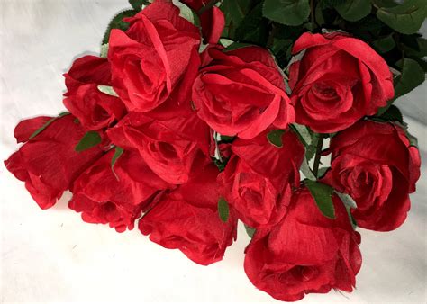 Artificial Silk Valentine Red Roses Single Stem Flowers 12 Pieces