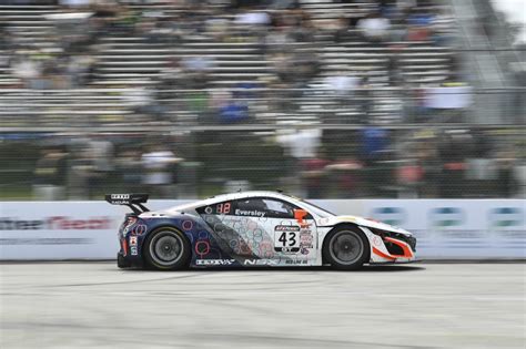 Realtime Racing Acura Nsx Gt Team Fights Hard In Long Beach Race