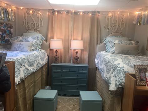 Samford University Dorm 11 X 11 Room Every Inch Counts Dorm