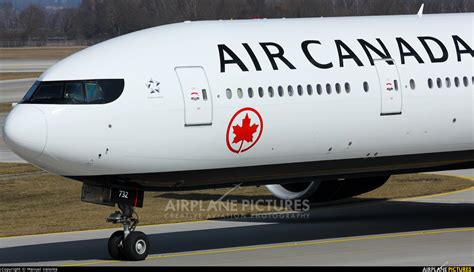 C Fitu Air Canada Boeing 777 300er At Munich Photo Id 1045481