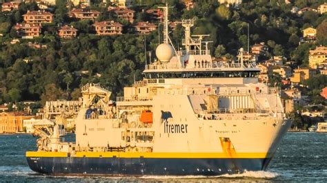 French Oceanographic Research Vessel Pourquoi Pas Transits Istanbul