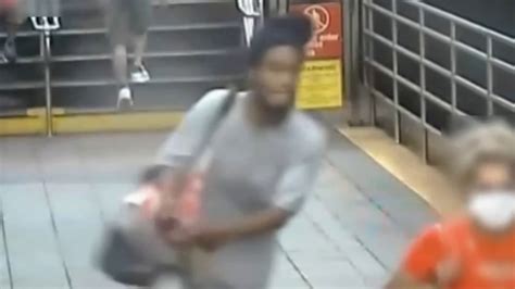 Unprovoked Subway Attack Caught On Camera Nbc New York