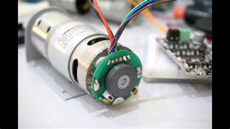 Measuring DC Motor RPM Through Built In Hall Sensor Encoder With