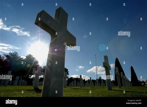 Cruza En Omaha Beach Guerra Mundial Dos Ww Cementerio Militar