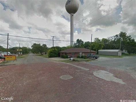 Google Street View Wolfe City (Hunt County, TX) - Google Maps