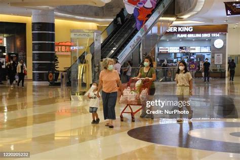 84 Kuningan City Mall Jakarta Stock Photos, High-Res Pictures, and ...