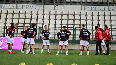 Pro Vercelli Lr Vicenza Formazioni Ufficiali In Campo