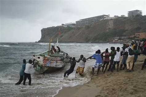 Mueren M S De Migrantes En Naufragio Al Norte De Senegal El