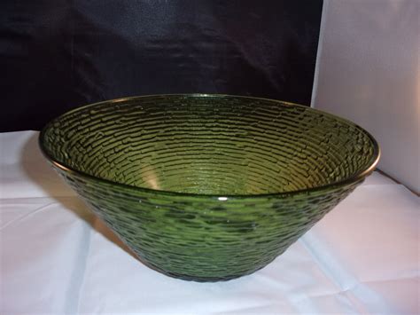 Vintage Anchor Hocking Soreno Avocado Green 4 Qt Large Salad Serving