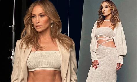 Jennifer Lopez 52 Shows Off Abs In New Instagram Photos Teasing Her