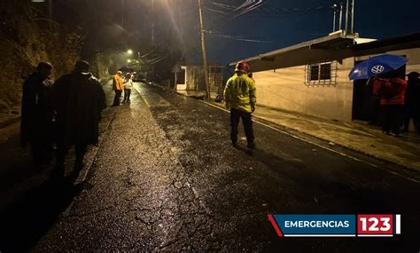 Realizan tareas de reparación en área afectada de Santa Rosita