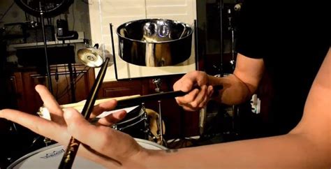 How To Hold Drum Sticks Choose The Perfect Grip Simplydrum