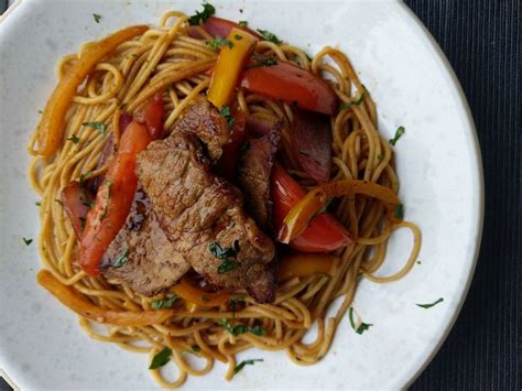 Tallarin Saltado Peruvian Stir Fry Noodles