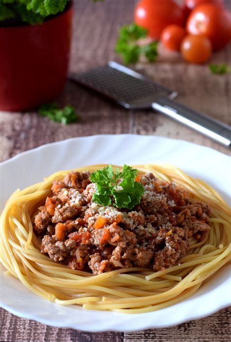 Spaghetti Z Sosem Mi Sno Pomidorowym Spaghetti Bolognese Smaki Na