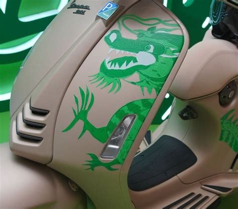 Edisi Eksklusif Vespa 946 Dragon Meluncur Di Indonesia Cuma Ada 1 888 Unit