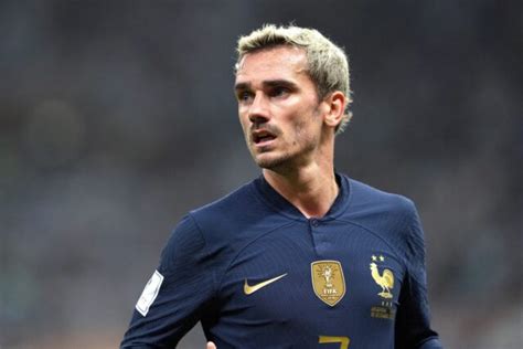 Paris le champion du monde Antoine Griezmann rejoint Zidane et Mbappé