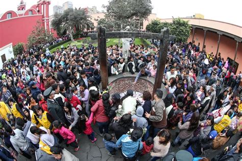 La Santa Peruana Convertida En Generala Una Historia De Fe En La Policía Nacional Del Perú