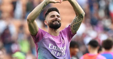 Milan Giroud Annuncia Laddio Pioli E Compagni Lo Omaggiano Così