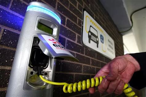 Supermarkets With Free Electric Car Charging Stations To Fuel Up While