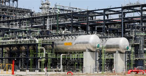 Exclusive Nigerias New Dangote Refinery To Export First Fuel Cargoes