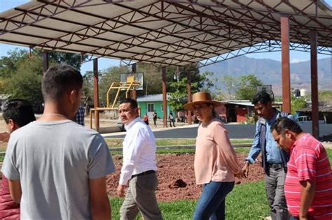 Supervisan Carmen Carrillo Y Carlos Torres Pi A Obras En El Municipio