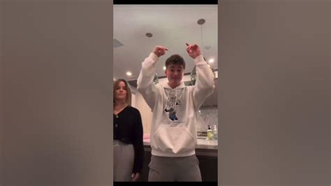 Noah Schnapps Most Recent Tik Tok With Chloe Schnapp Youtube