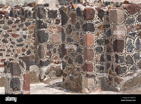 Detalle de un muro en el sitio arqueológico de Teotihuacán México